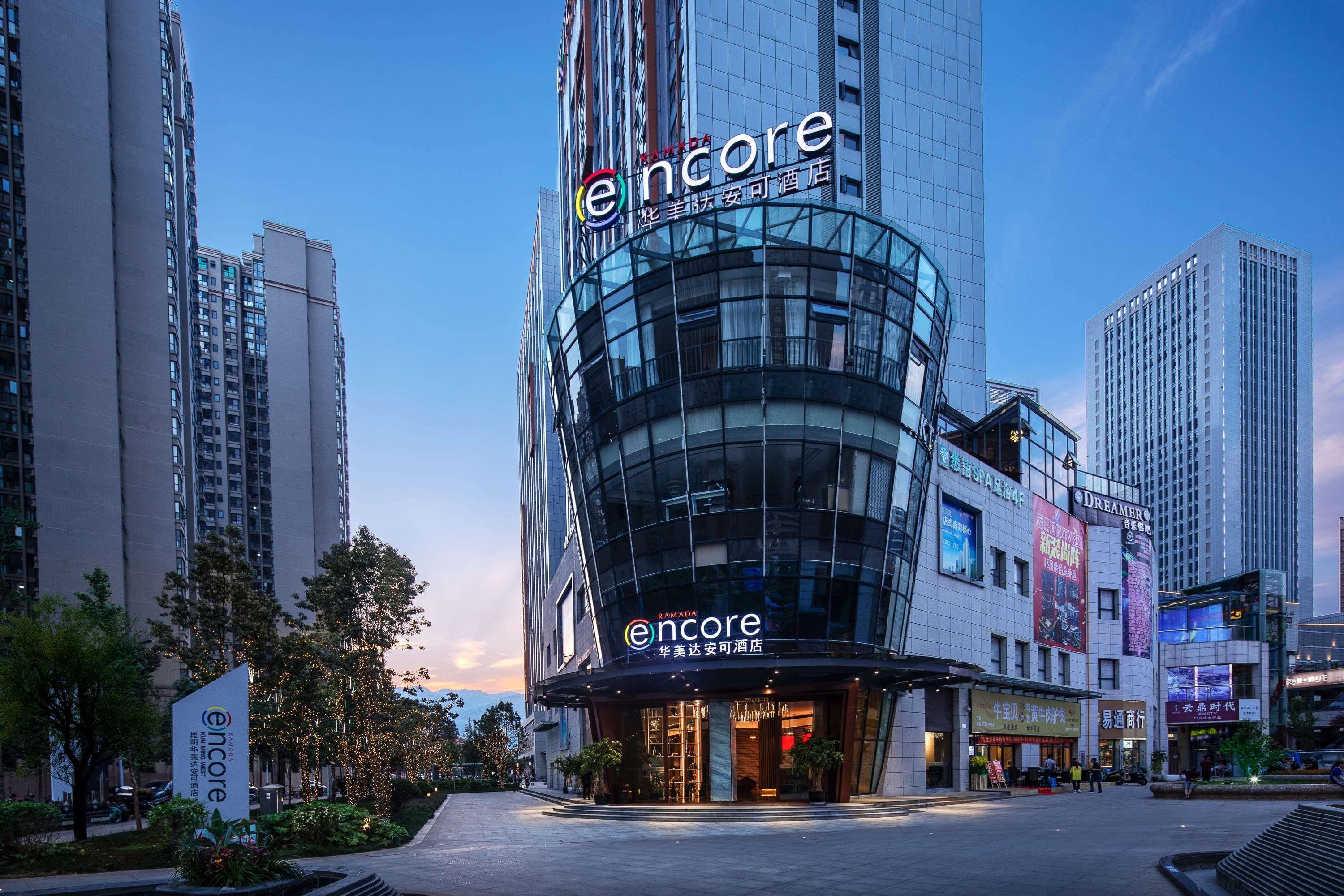 Ramada Encore By Wyndham Kunming West Hotel Exterior photo